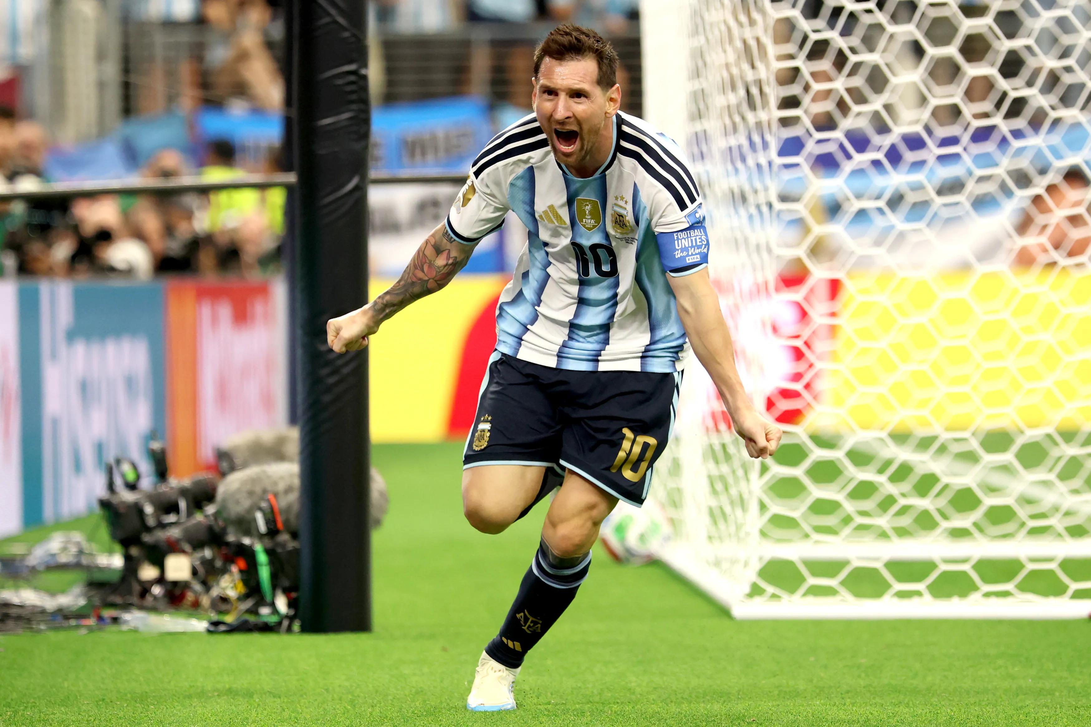 Lionel Messi celebrates